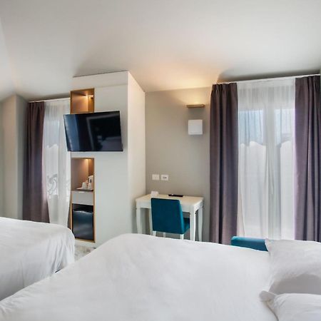 Hotel Villa Elena ヴァラッツェ エクステリア 写真