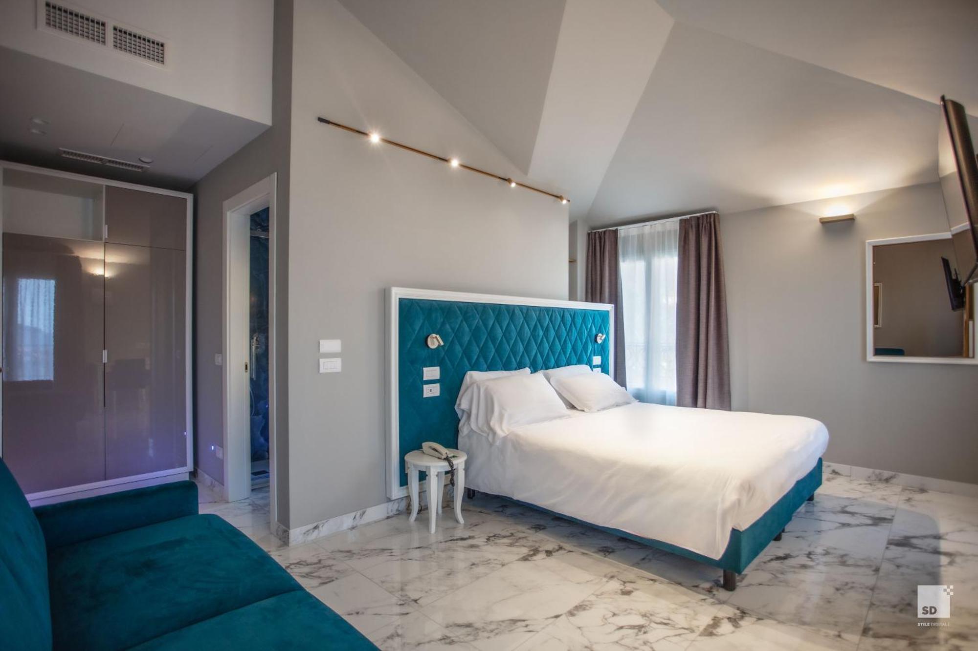 Hotel Villa Elena ヴァラッツェ エクステリア 写真