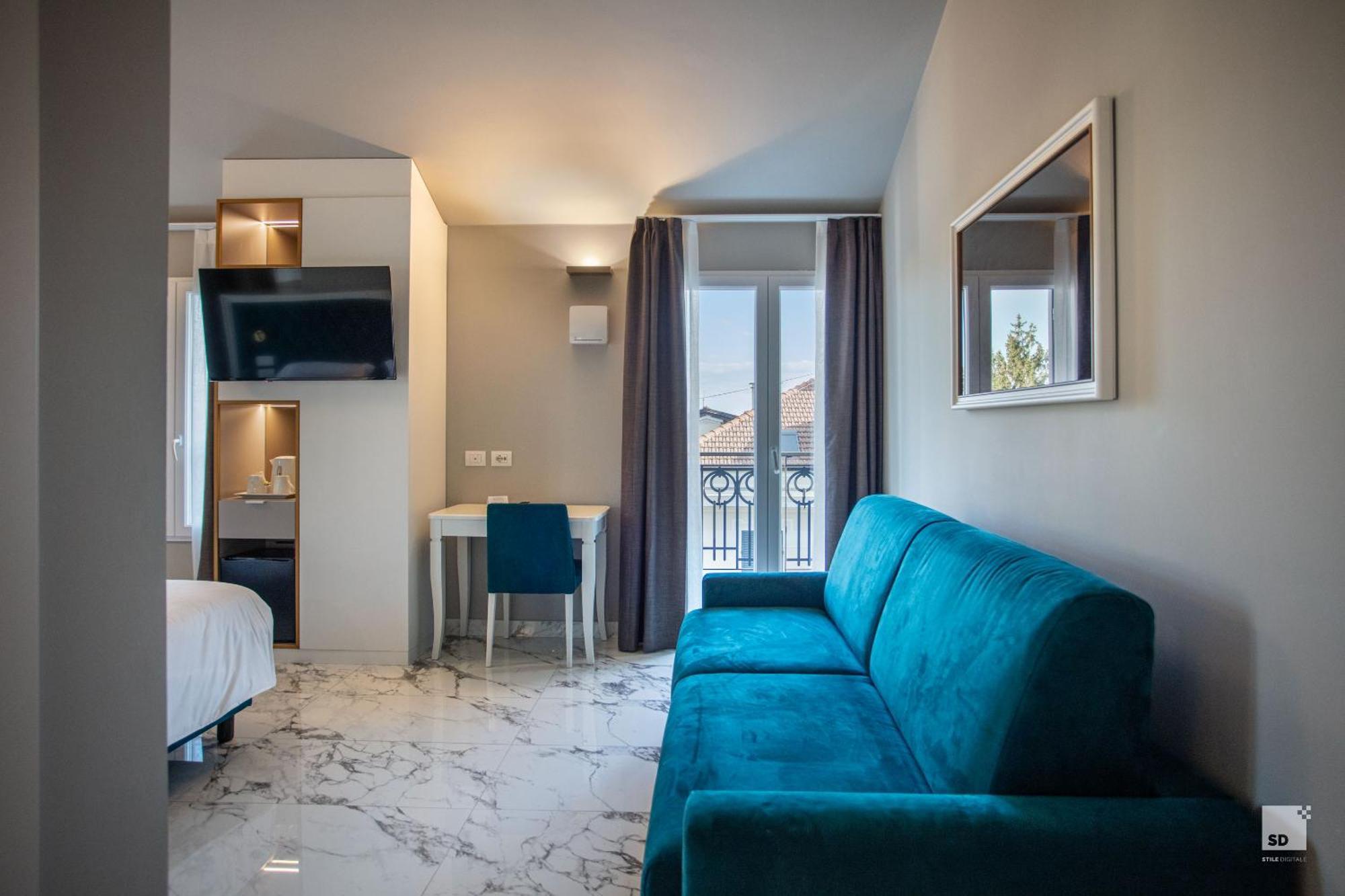 Hotel Villa Elena ヴァラッツェ エクステリア 写真