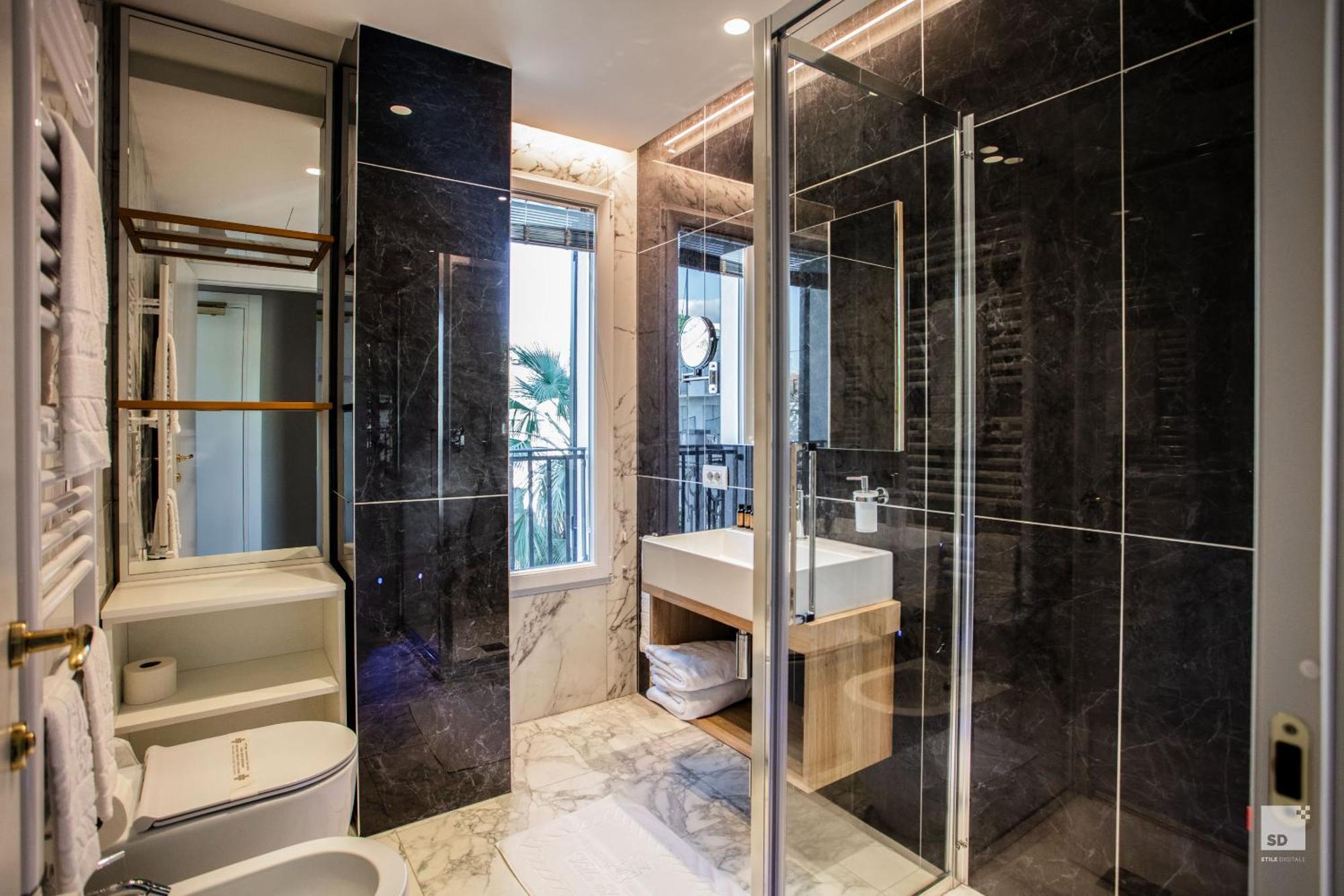 Hotel Villa Elena ヴァラッツェ エクステリア 写真