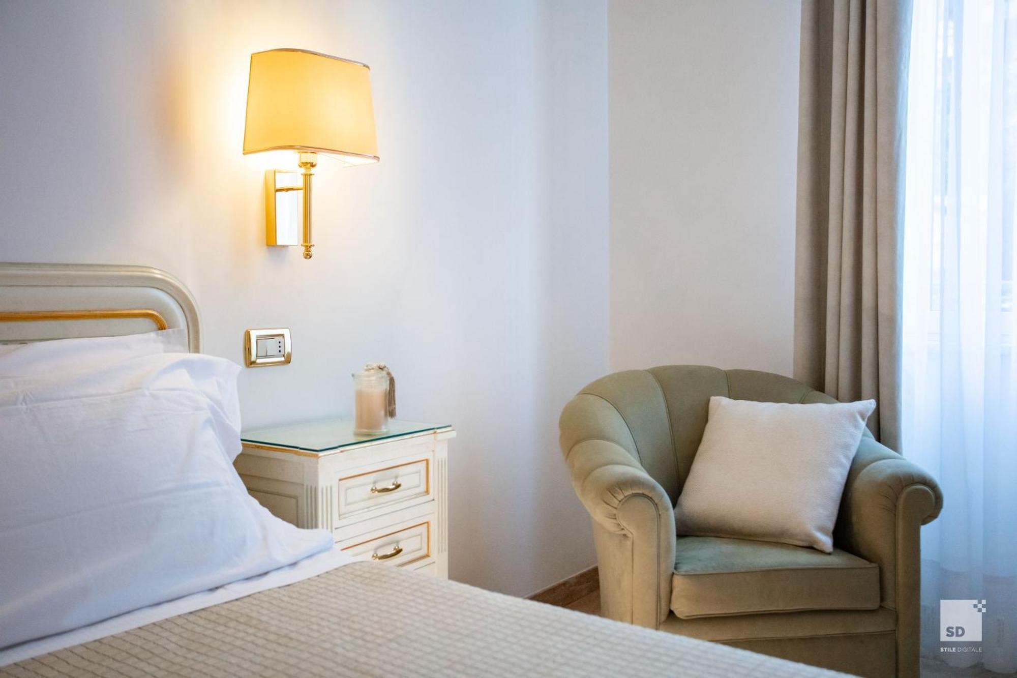 Hotel Villa Elena ヴァラッツェ エクステリア 写真