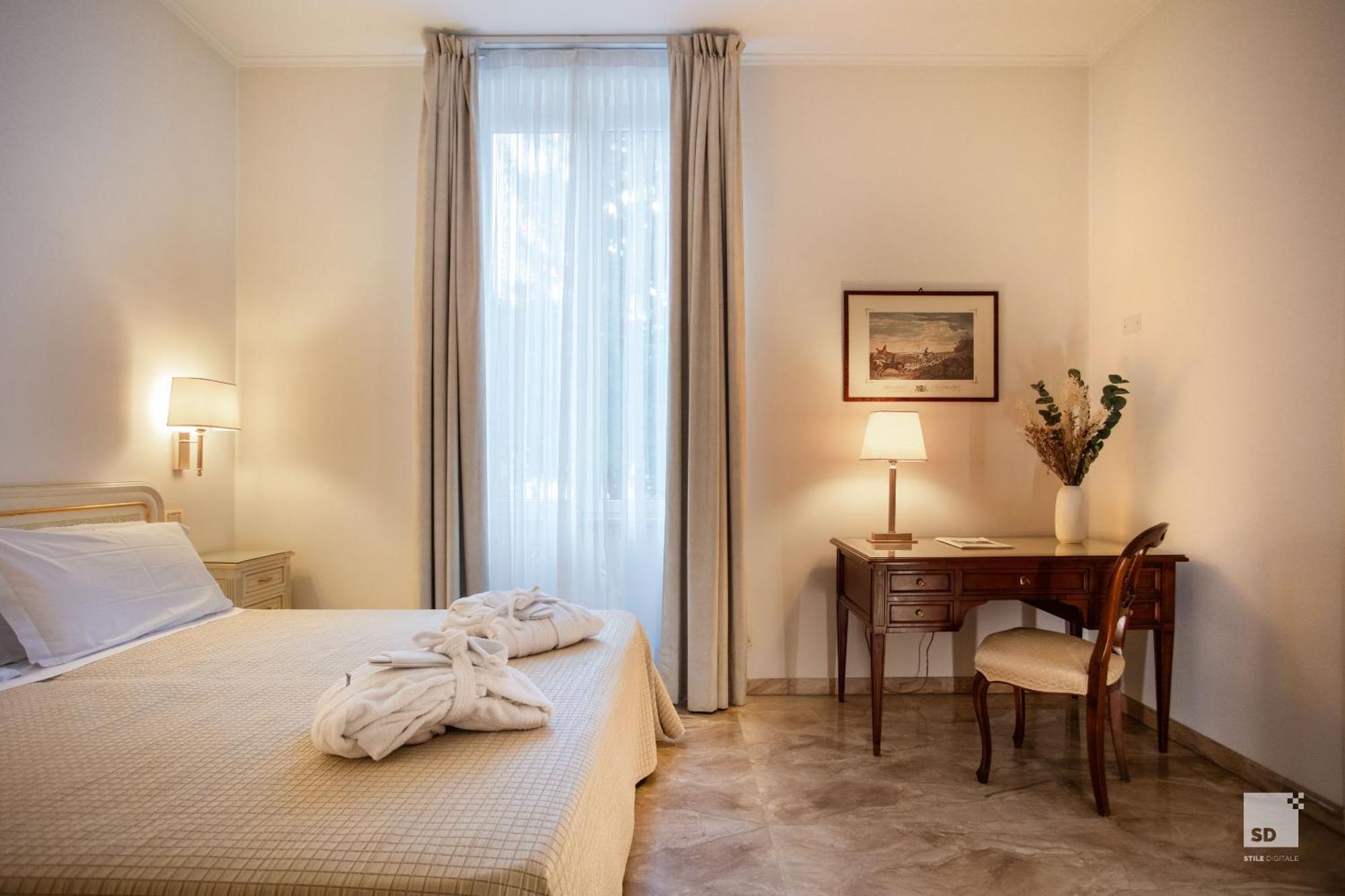 Hotel Villa Elena ヴァラッツェ エクステリア 写真