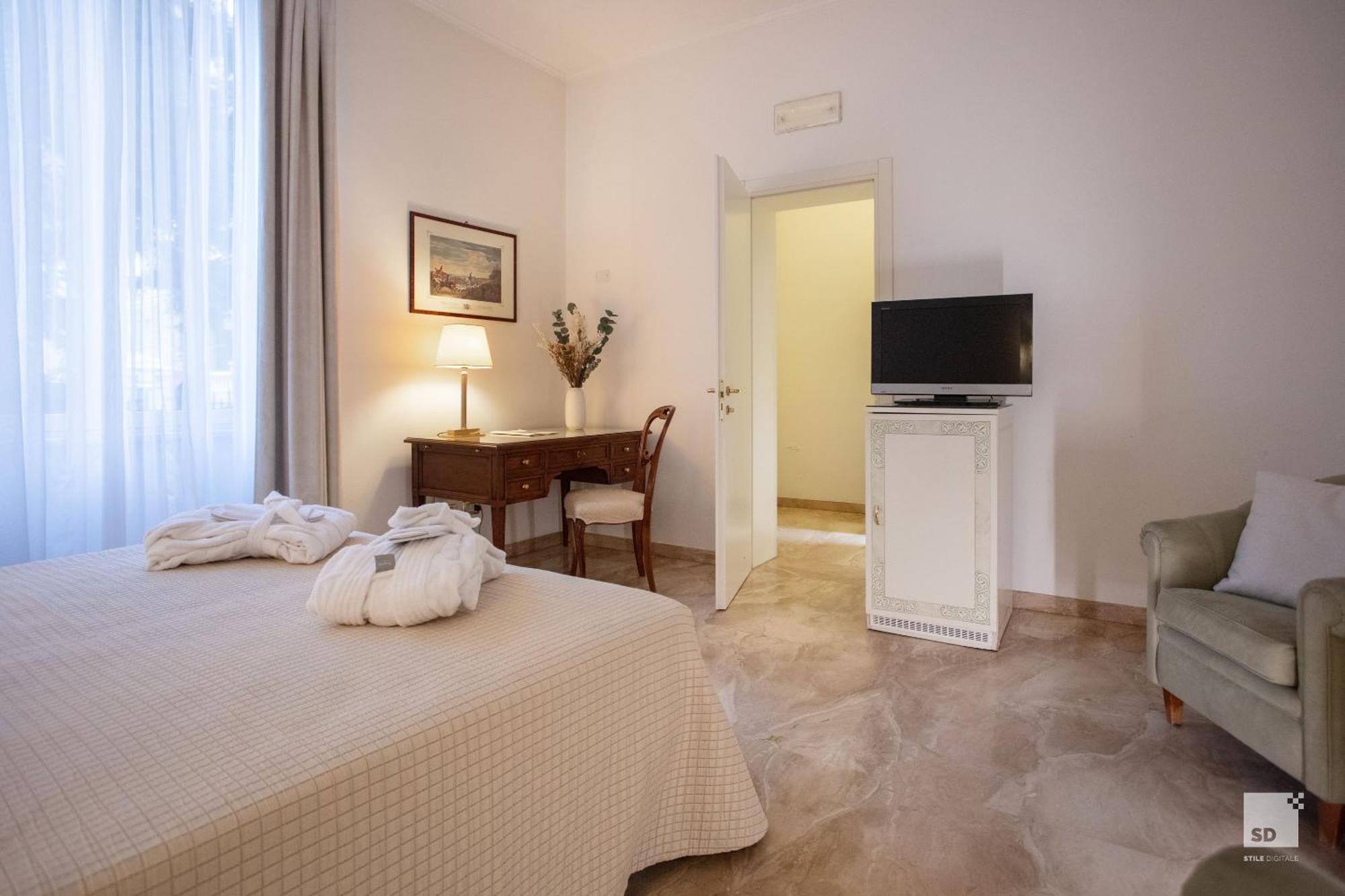 Hotel Villa Elena ヴァラッツェ エクステリア 写真