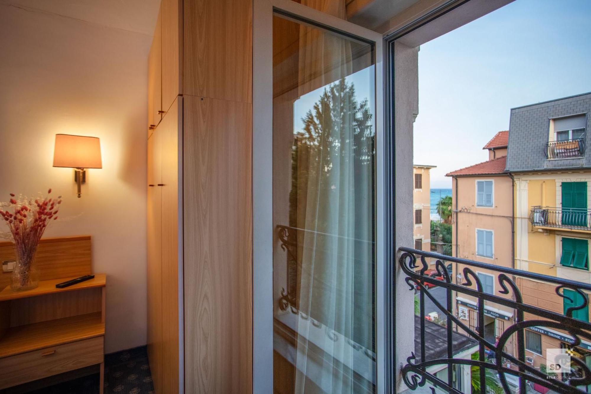 Hotel Villa Elena ヴァラッツェ エクステリア 写真