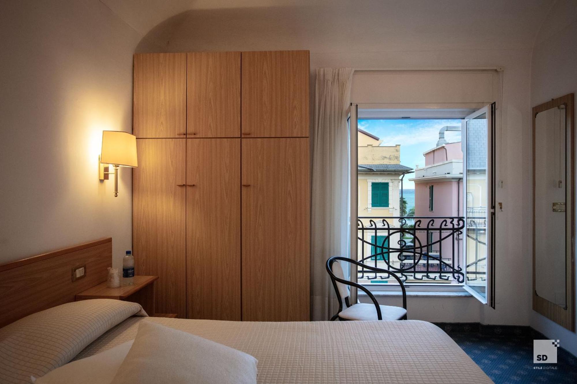 Hotel Villa Elena ヴァラッツェ エクステリア 写真
